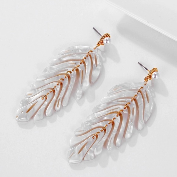 GREEN or WHITE Acrylic Leaf Earrings - Picture 6 of 6